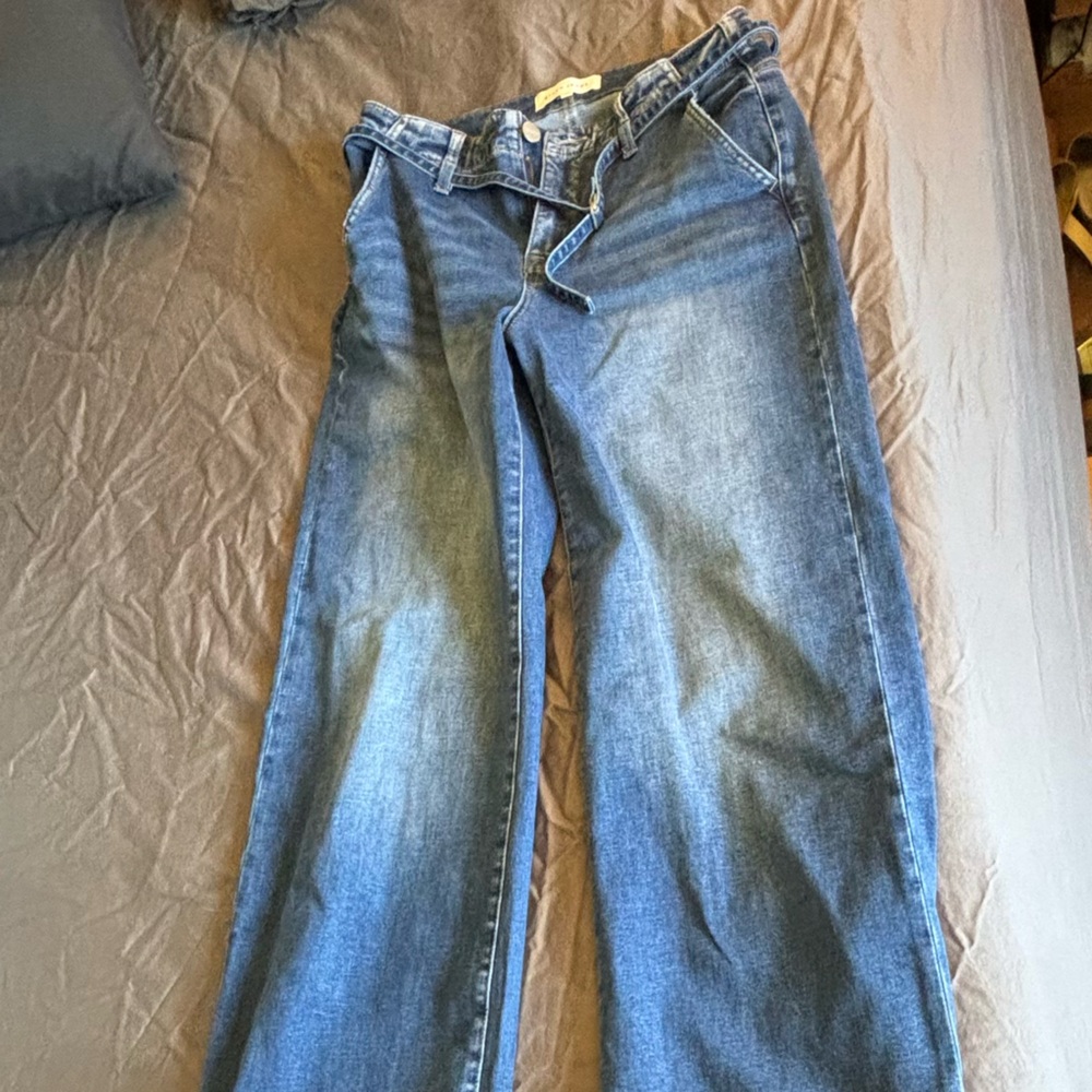 Risen high rise, wide leg jeans
